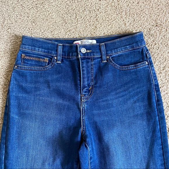 Levi’s Perfectly Slimming 512 Straight Leg Jeans - Picture 2 of 7